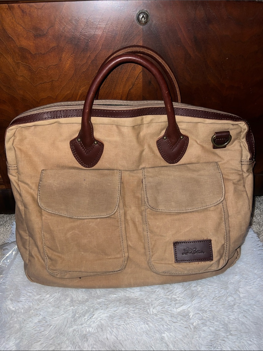 L.L. BEAN VINTAGE WAXED CANVAS with LEATHER SACHEL